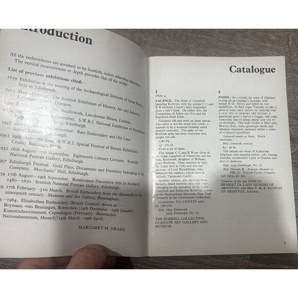 Needlework from Scottish Country Houses Exhibition Booklet Paperback 1966 - Picture 2 of 3